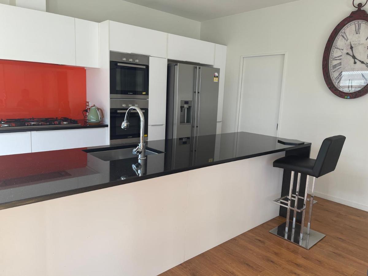 Stunning Park Side Holiday Home Christchurch Bagian luar foto